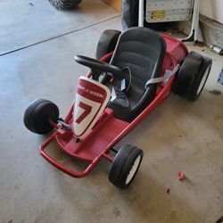 RADIO FLYER ULTIMATE GO-KART With Charger