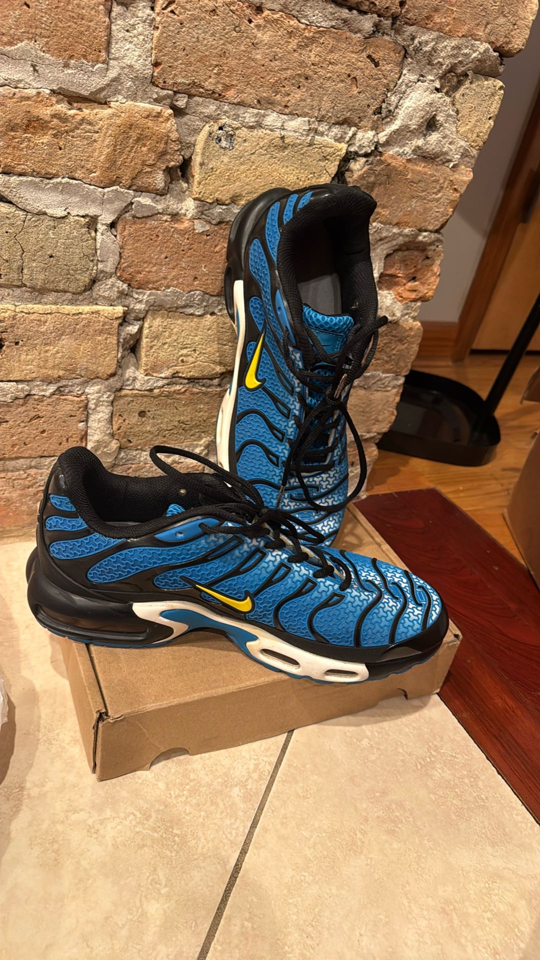 Nike TN Air Blue White Yellow Size 12