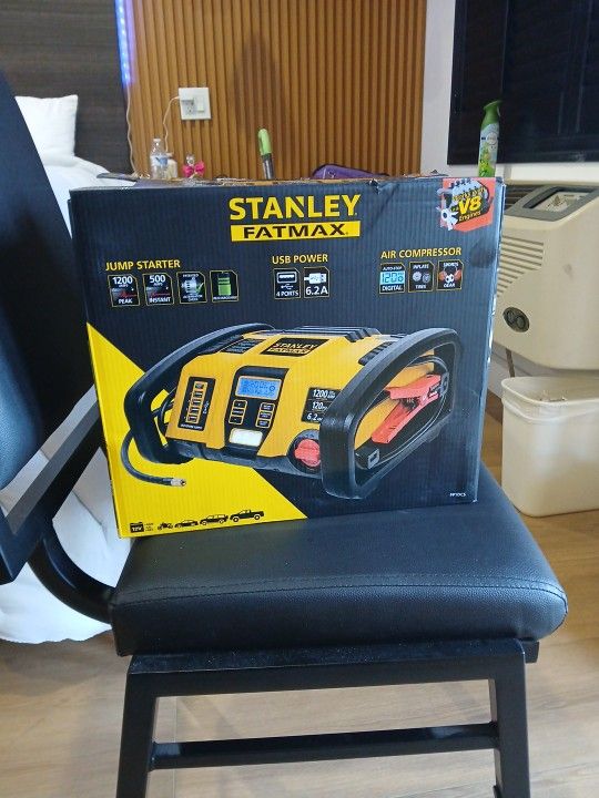 Stanley Fat Max Jump Starter