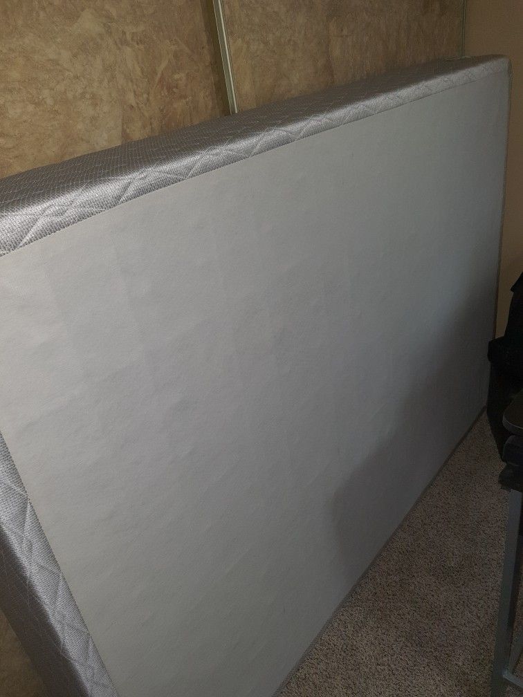 Full Size Box Spring for Sale in Cheektowaga, NY OfferUp