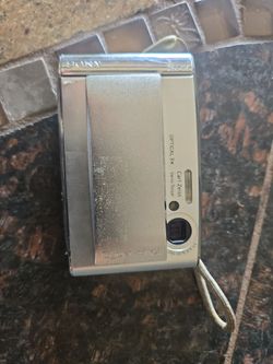 Sony cybershot DSC-T5  5.1MP Digital Camera silver