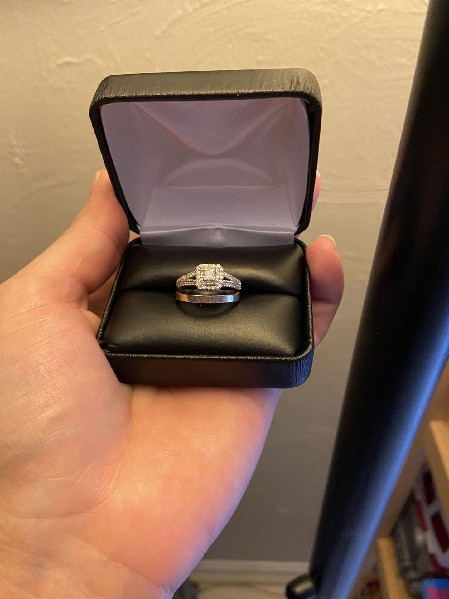 3/4 carat engagement ring and white gold band size 7