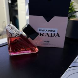 Paradox Prada Milano 