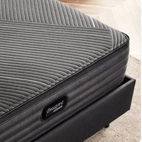 Brand New Mattress Queen Size Beautyrest Black Hybrid Bx-Class Firm