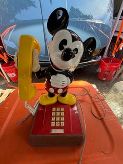 Vintage 1976 ATC Mickey Mouse push button landline telephone model TMBF 8000