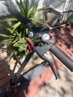 Electric scooter