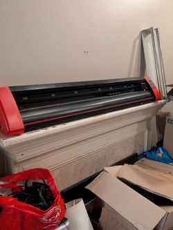 US Cutter 2- 53' Vinyl Cutter Including Vinyl Rolls.