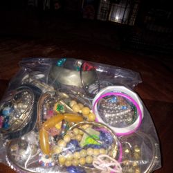Bag Of Miscellaneous Fashion Bracelets
