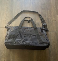 BAGSMART Travel Duffle Bag With Adjustable Strap