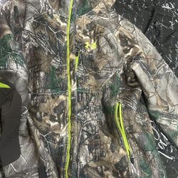 Under Armor Size Large Heavy Duty 