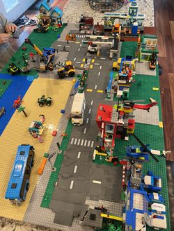 LEGO CITY; Custom built City !!