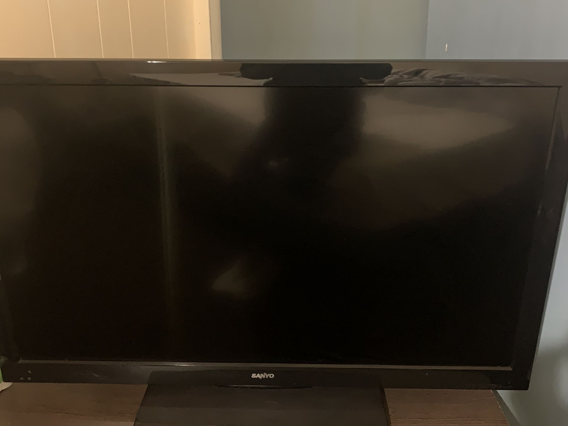 Sanyo 42” Tv