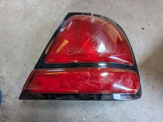96-99 Oldsmobile/88 Tailight/RH