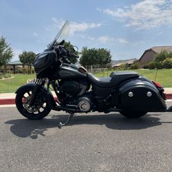 2018 Indian Chieftain Dark Horse