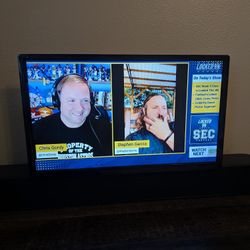 Small HD Tv And Sound Bar Combo With Smart Remote 