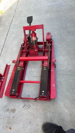 Motorcycle jack