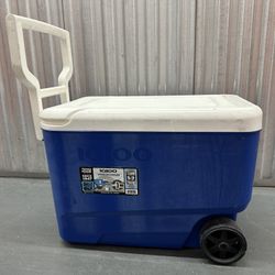 Igloo 38 QT Wheelie Hard Sided Cooler with Wheels, Blue