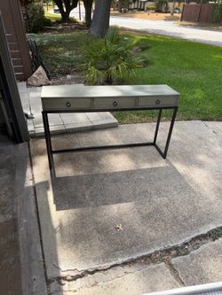 Console Tabke