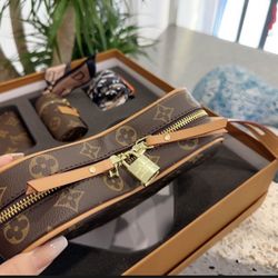 Lv Heart Bag
