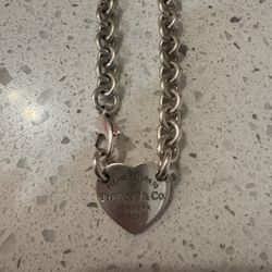 Tiffany And Co Necklace And Bracelet Set 