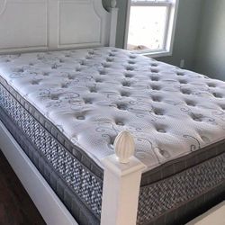 New Queen Mattress- In Factory Plastic