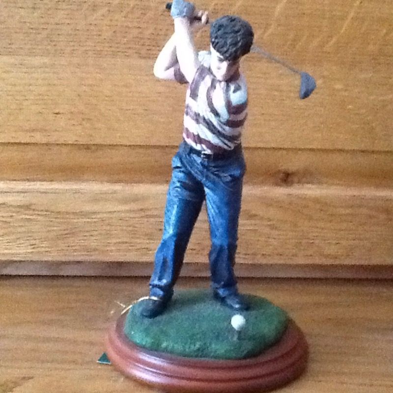 Golf collectors statue