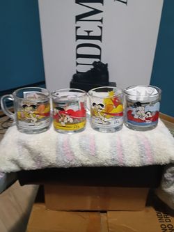 1978 macdonalds Garfield coffee mug collection !