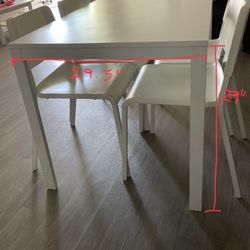 White Table With 4 Chairs 