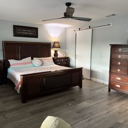 King Size  Bedroom Furniture 