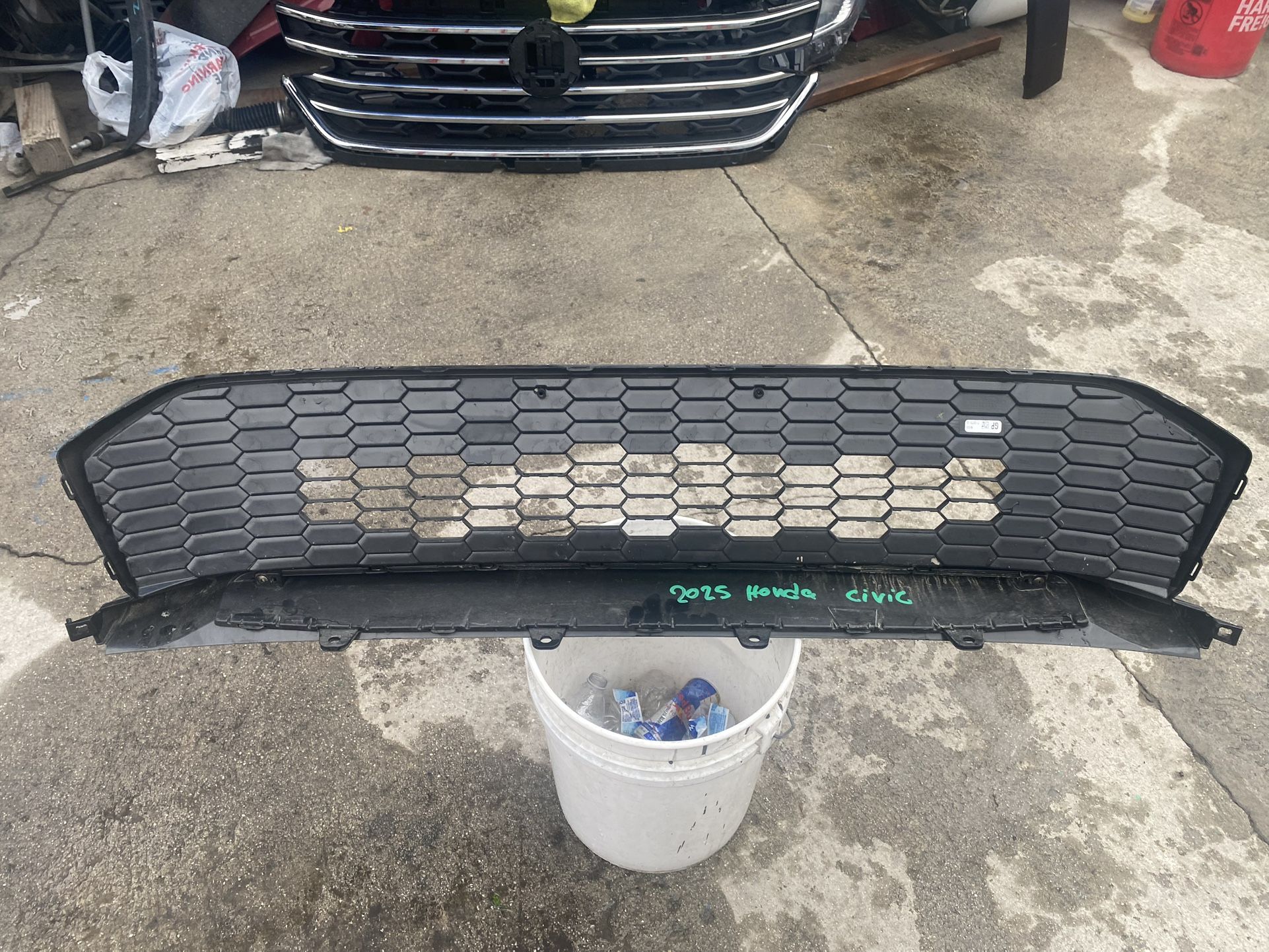 2022-2024 Honda Civic Front Lower Grille