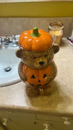 Cooking jar bear
