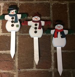 Holiday Yard Ornaments