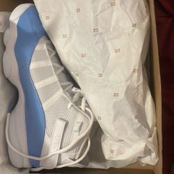 AUTHENIC Brand New Baby Blue White Jordan Six Rings ‼️