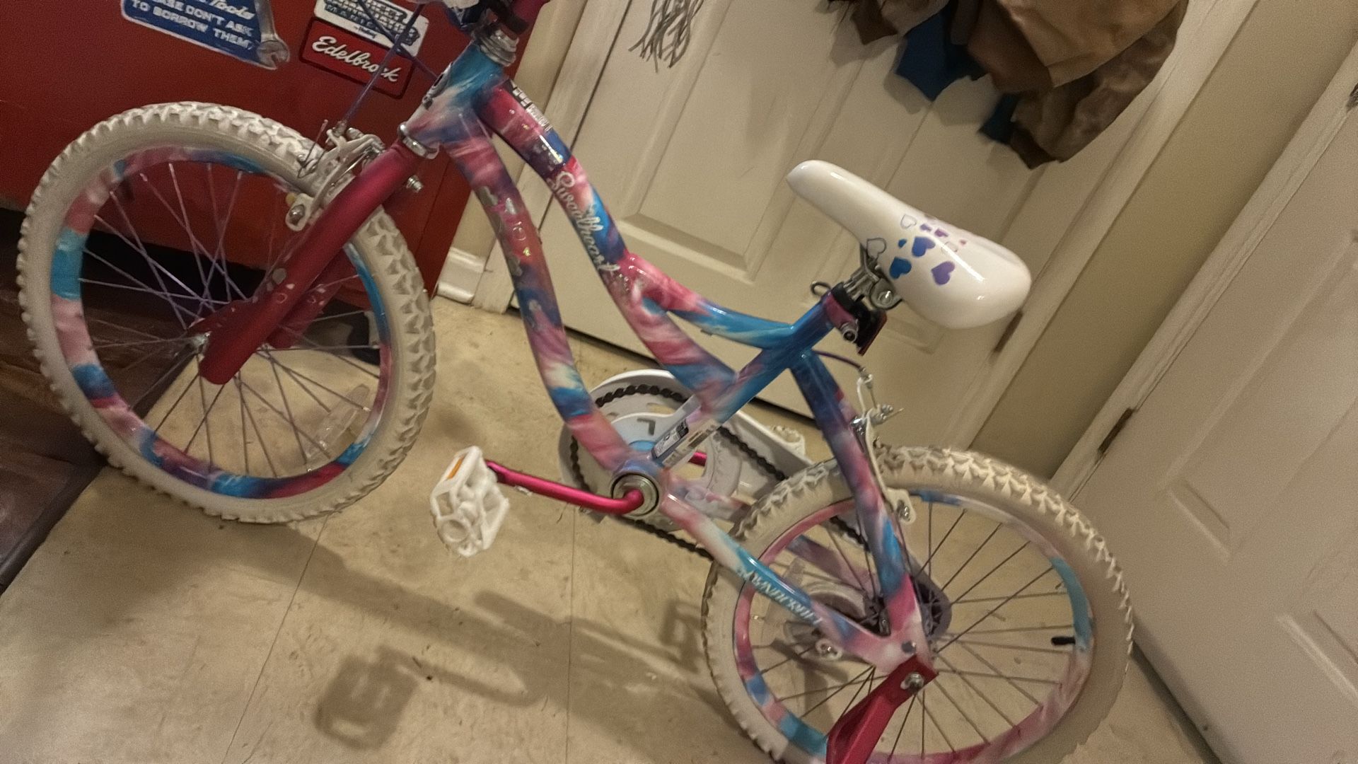 Girls bike