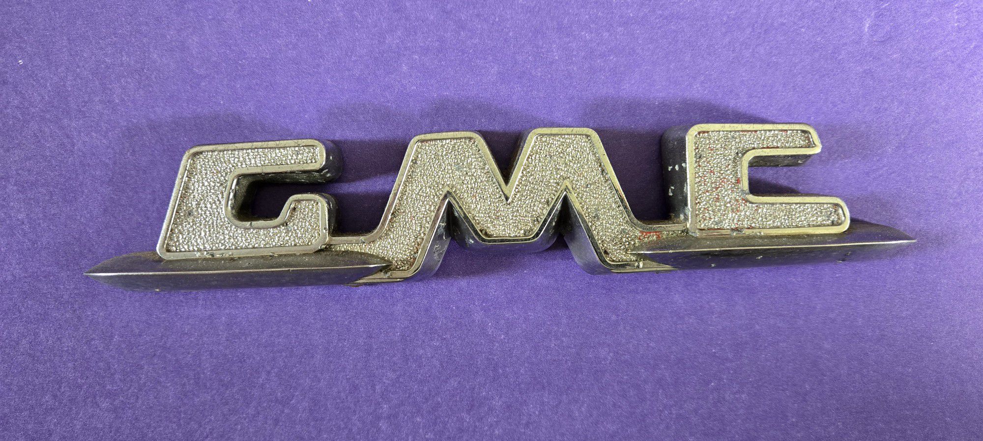 GMC Emblem & License Plate Holder 