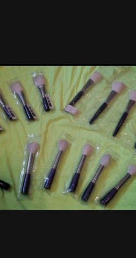 💖 NEW Vintage Lot of 15 Jean Simmons Cosmetic Blender Blush Brushes 💖