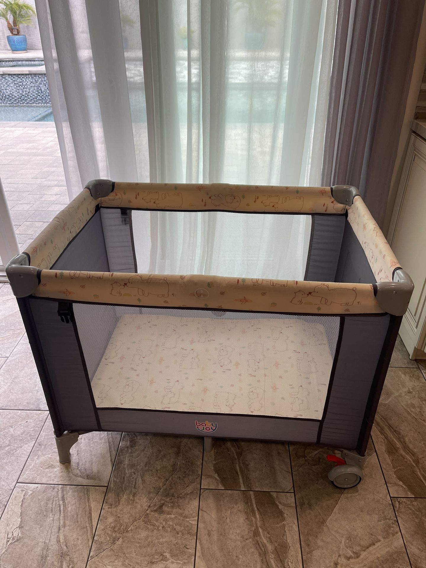 Crib Foldable Baby Joy 