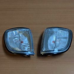 96-02 Toyota 4Runner Clear Corner Lights 
