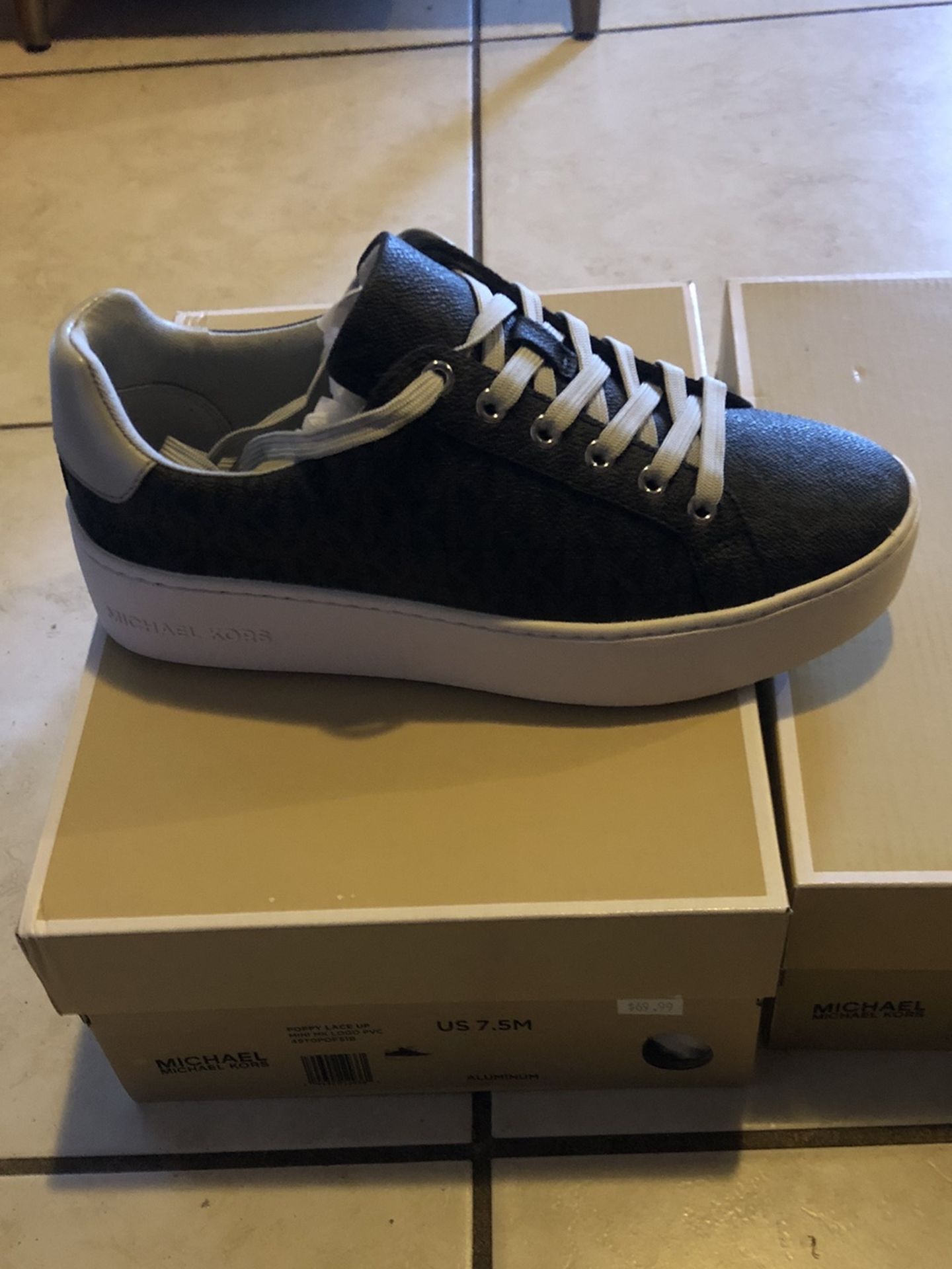 SIZE 6 AND 7 MICHAEL KORS GRAFFITI MK BRAND NEW