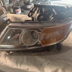 Honda odyssey  Headligth