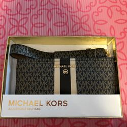 Michael kors belt bag