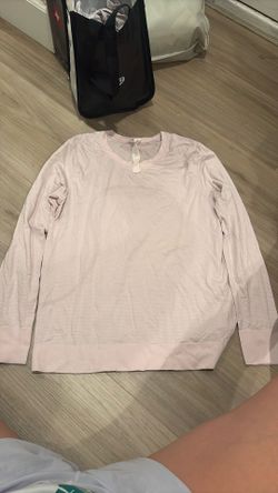 Lululemon strawberry size 8 long sleeve