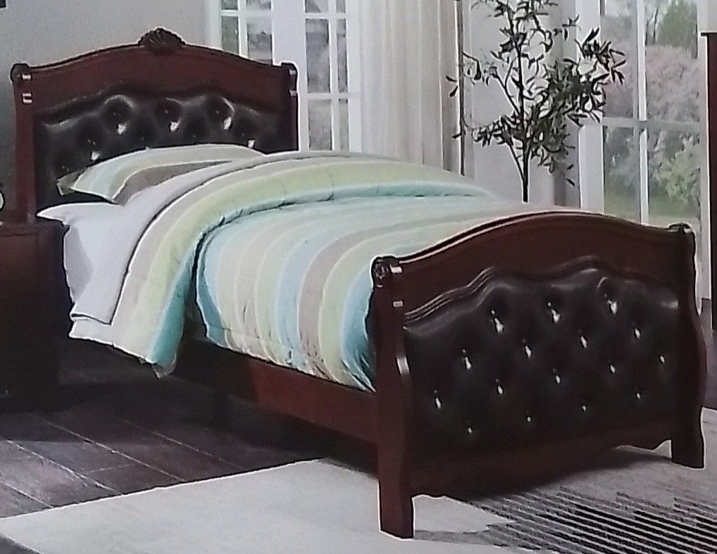 Special New Full Size Bed Sample Flor Only $200 Cash