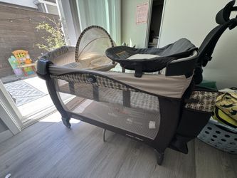 Graco Pack And Play Crib System