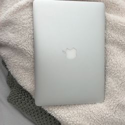 MacBook Air 13-inch Early 2015 