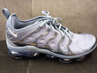 Nike air vapormax plus size 10.5