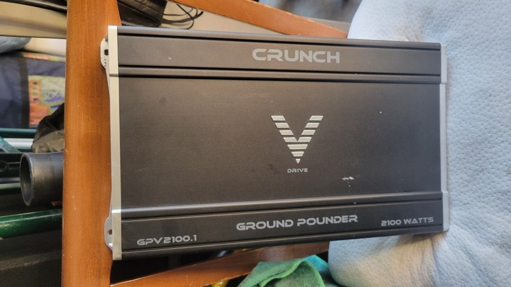 2100 Watts Crunch Amplifier