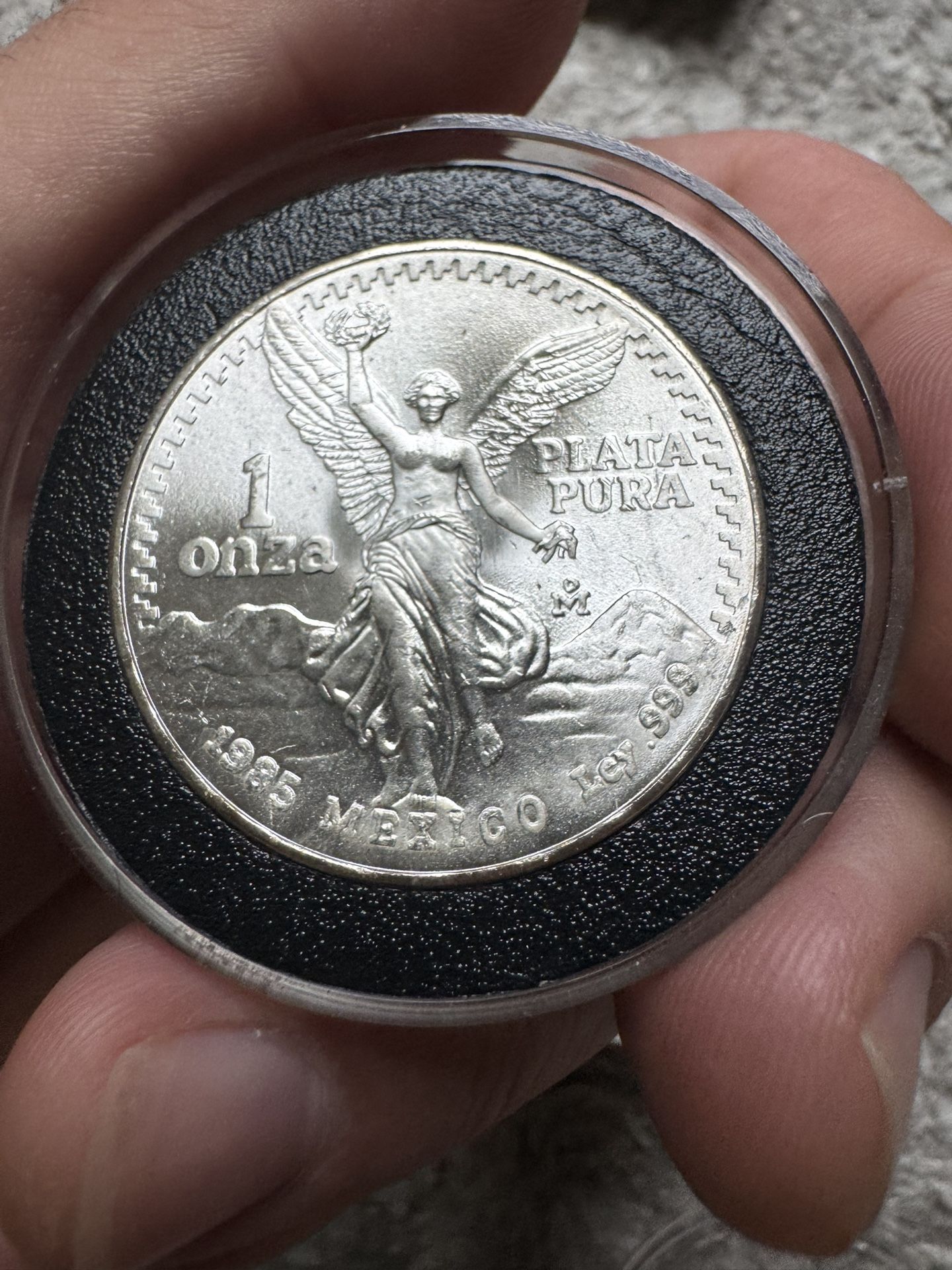 Two 1oz Silver Mexico Libertad 1985