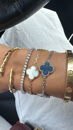 18k white gold Van cleef Alhambra style Blue Pietersite 5 motifs clover shape stone bracelet