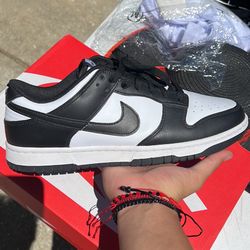 Nike Low Panda Dunks Size 9.5 *read description *